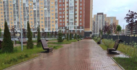 Скамейка стальная «Пифагор» С маленьким разделителем